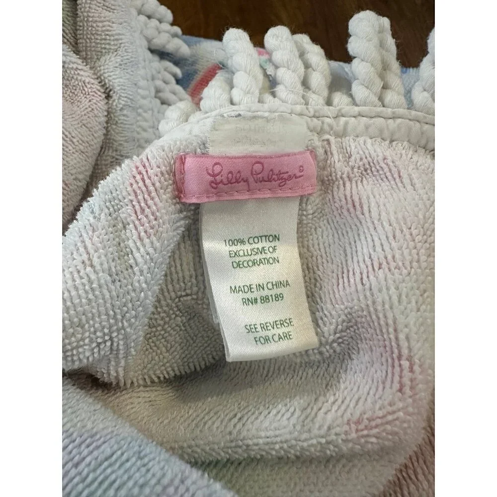 Lilly Pulitzer circa round tassel towel